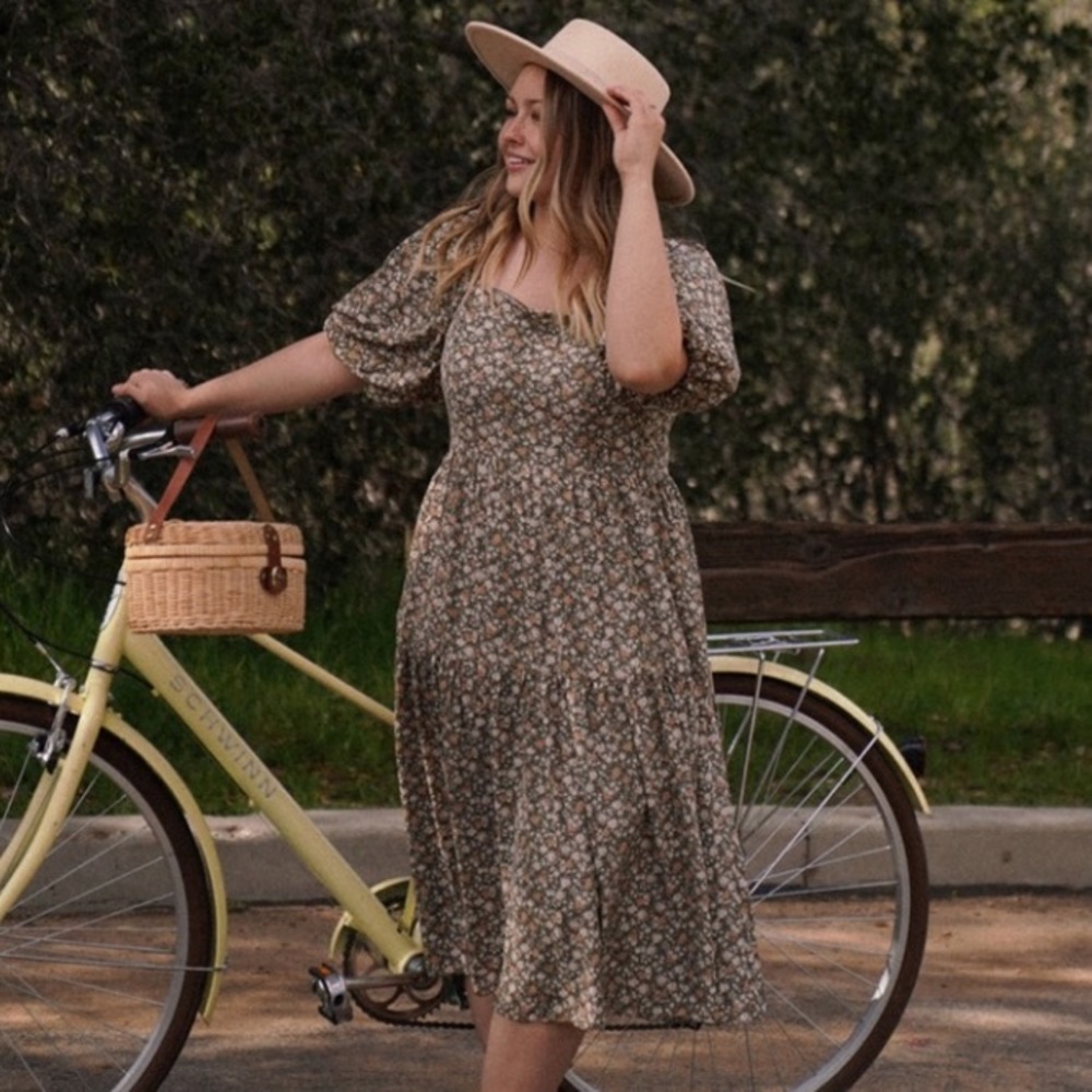 Carly Jean Los Angeles Louise Dress